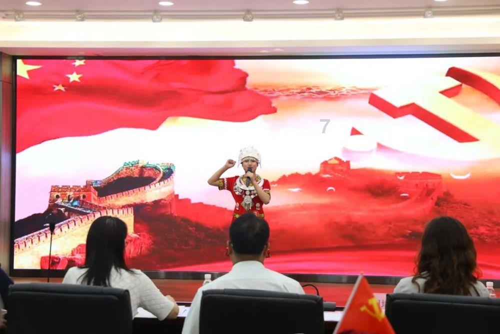 消除彩色点