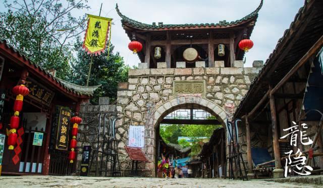 《探索知识星球平台,对外经贸大学教师住院请假扣工资吗?带您自由飞翔》